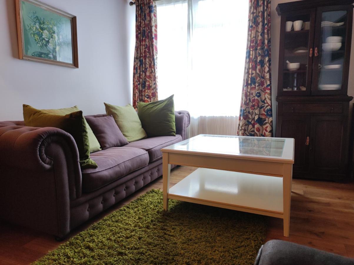 Ferguson'S Traditional Townhouse Dunkineely Extérieur photo